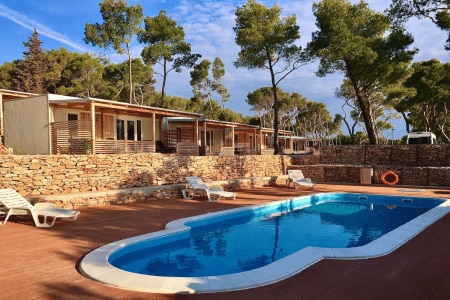 Boutique Camping Bunja – Supetar, Chorwacja (Wyspa Brač)